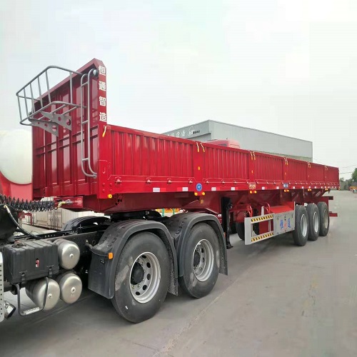 山東側(cè)翻自卸半掛車(chē)的廠家